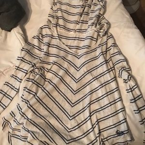 Long sleeve sweater with hood